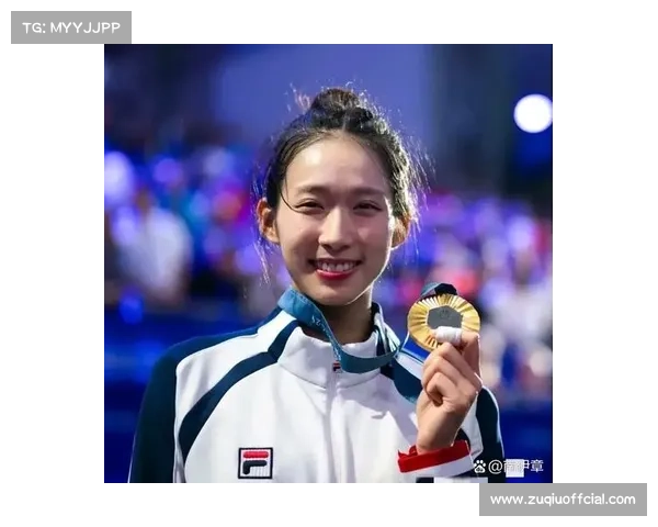 击剑世锦赛香港站：中国选手获女子重剑金牌