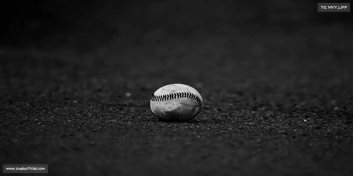 足球比赛直播——🥋🔥 双节棍舞，火龙盘柱！